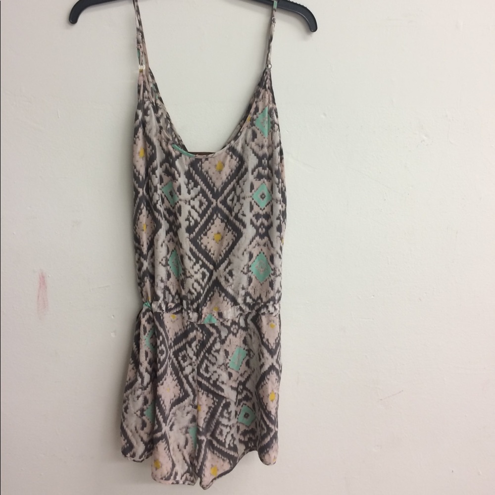Romper - Picture 2 of 2