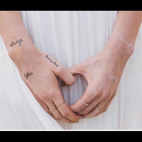 Holographic & Glow in the Dark Temporary Tattoos - Picture 4 of 7