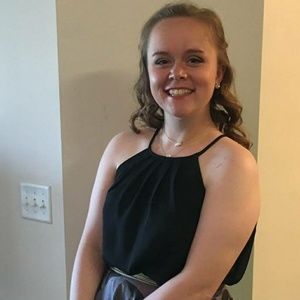 Meet your Posher, Alexis
