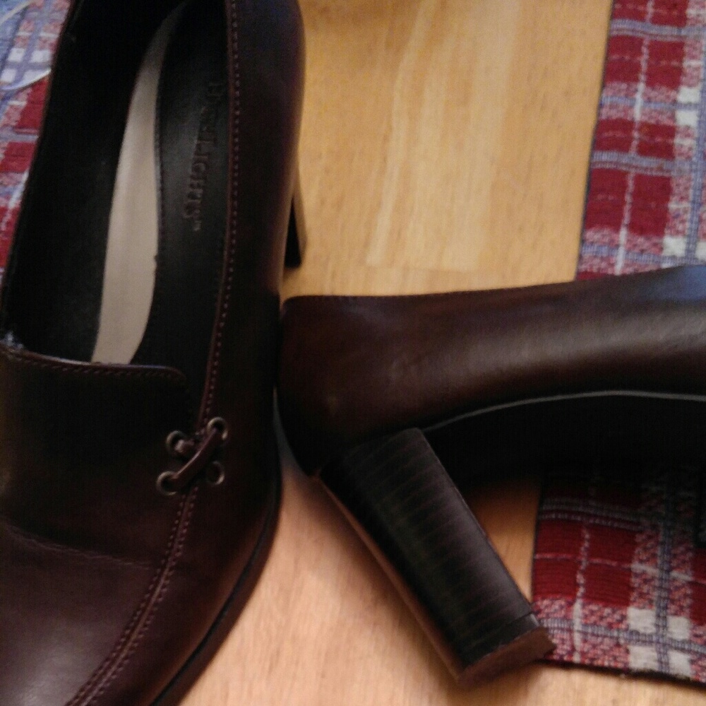 NWT brown heals