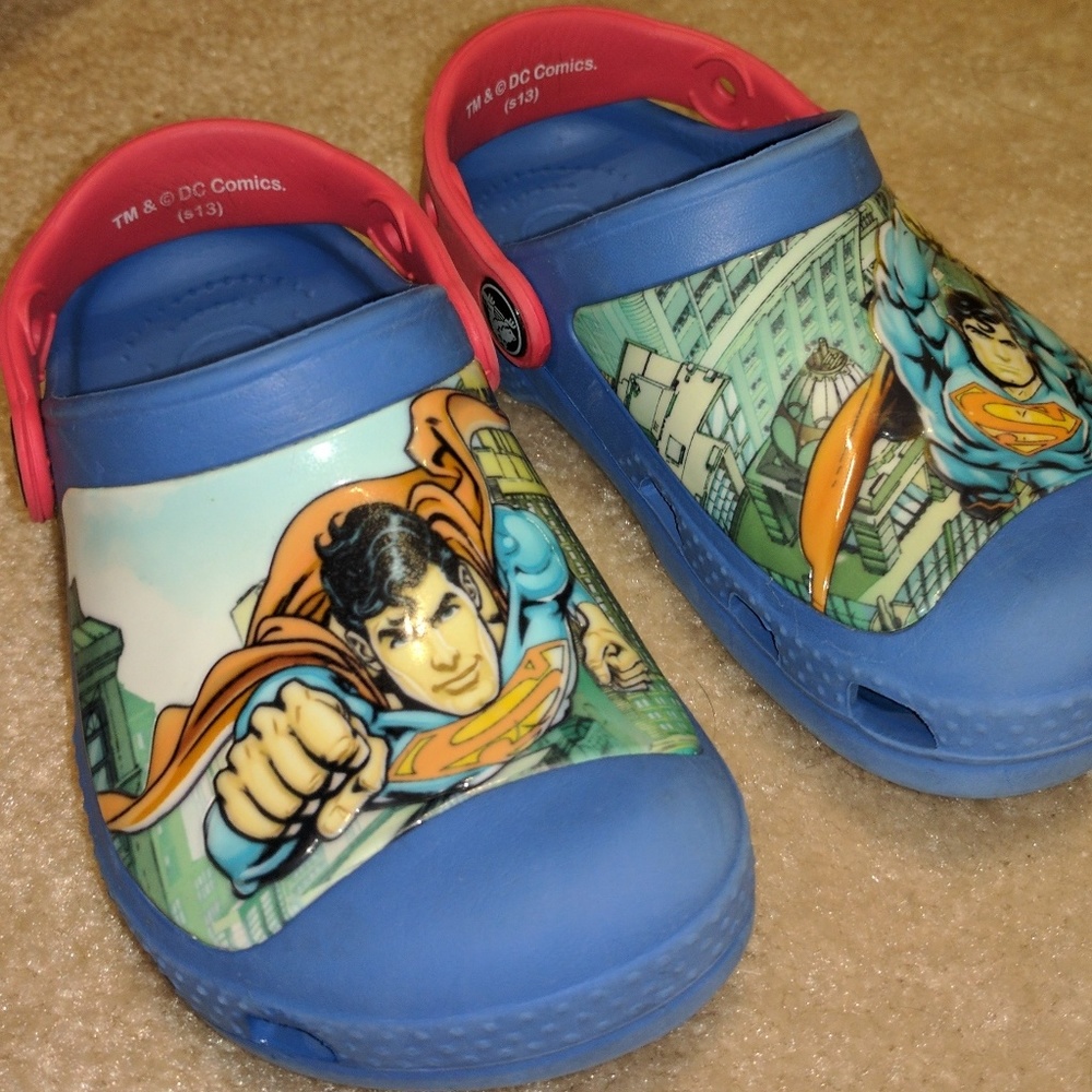 Authentic Crocs Superman size 10/11 kids