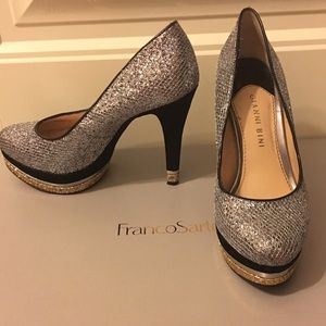 Gianni Bini gold/silver heels