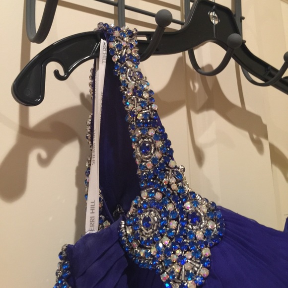 Authentic Sherri Hill prom dress - Picture 4 of 7