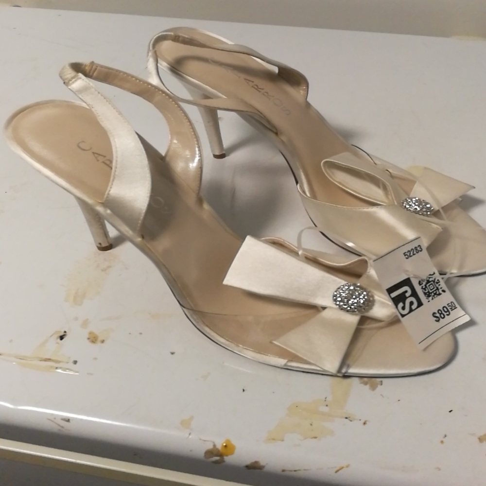 Shoe
