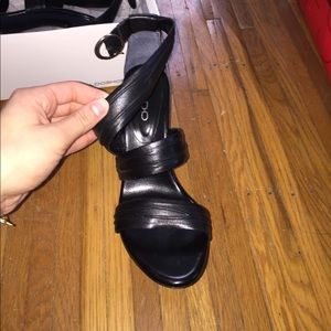 Black strappy heel