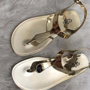 Brand new Michael kors metallic jelly size 8