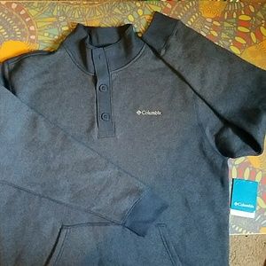 BNWT Columbia Pullover