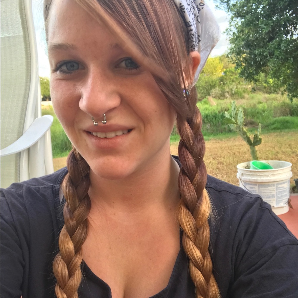 Meet your Posher, Stephanie