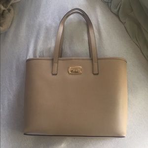 Michael Kors Jet Set Tote