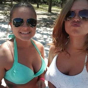 Meet your Posher, Whitney