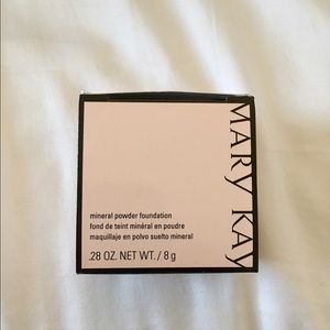 Mary Kay Mineral Powder Foundation
