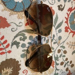 ray ban aviators gold