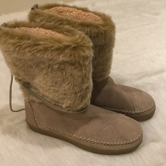 Leather Oxford Shoes With Faux Fur Detail Leather Oxford Shoes With Faux Fur Detail