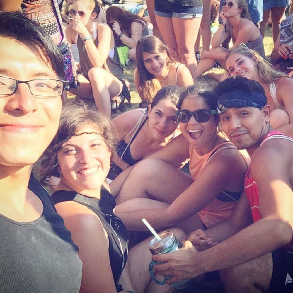 Meet your Posher, Maya