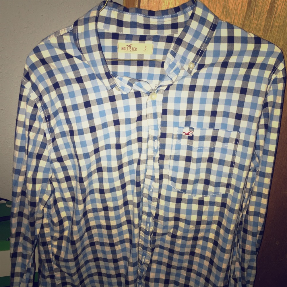 Hollister Button Down Shirt (will negotiate price)