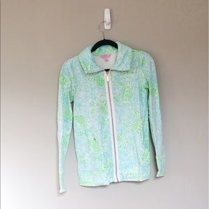 Chemise à rayures verte et blanche avec cravate amovible Chemise à rayures verte et blanche avec cravate amovible