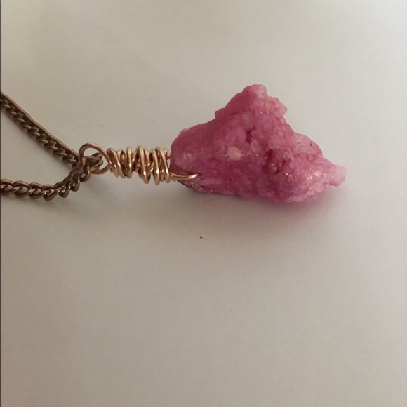🌸 Pink Druzy Pendant - Picture 2 of 4