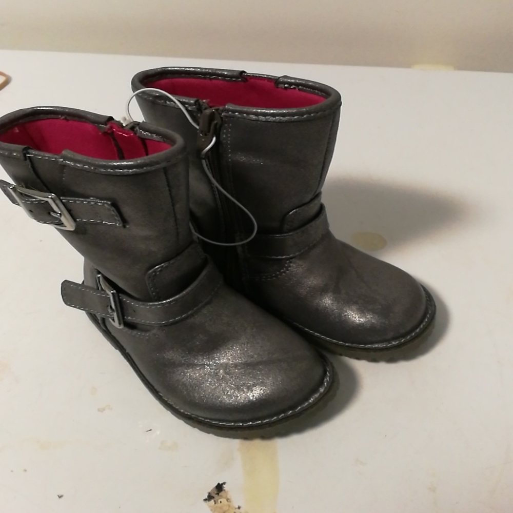 Shoe