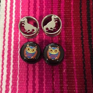 Bundle of 5/8 inch Hot Topic animal plugs