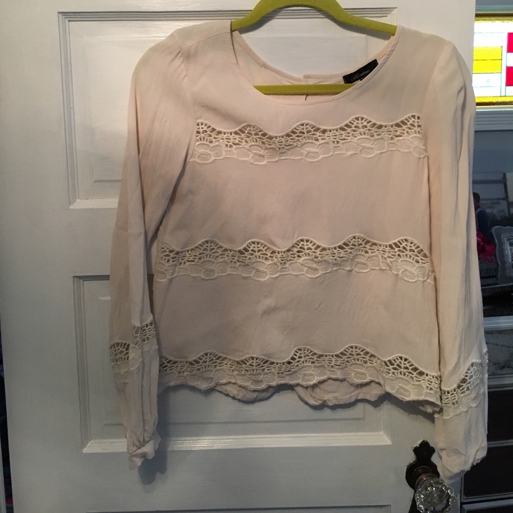 Flower cut out top