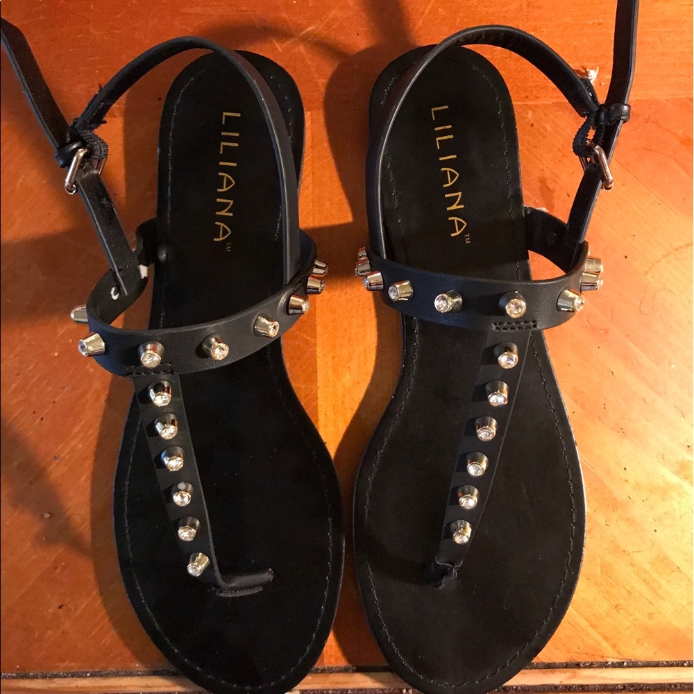Carly Sandal