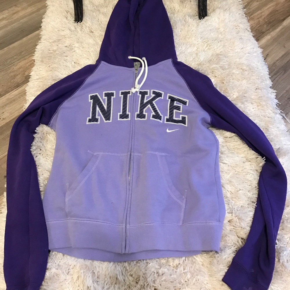 Nike sweatshirt