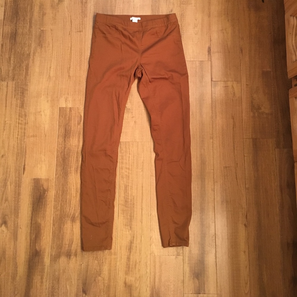 LIKE NEW! H&M Chestnut jeggings. Worn twice