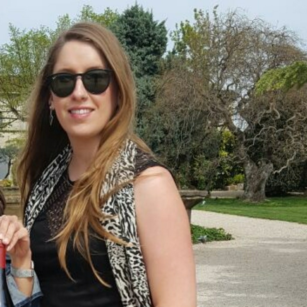 Meet your Posher, Caroline