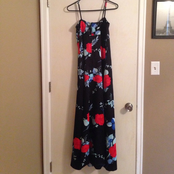 Vintage Hawaiian maxi dress - Picture 2 of 4