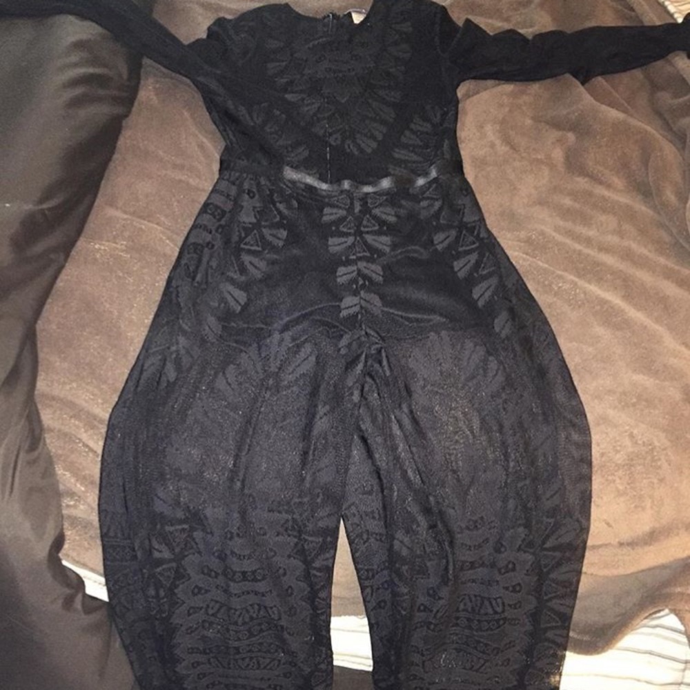 Lace pant suit with built in shorts...worn once
