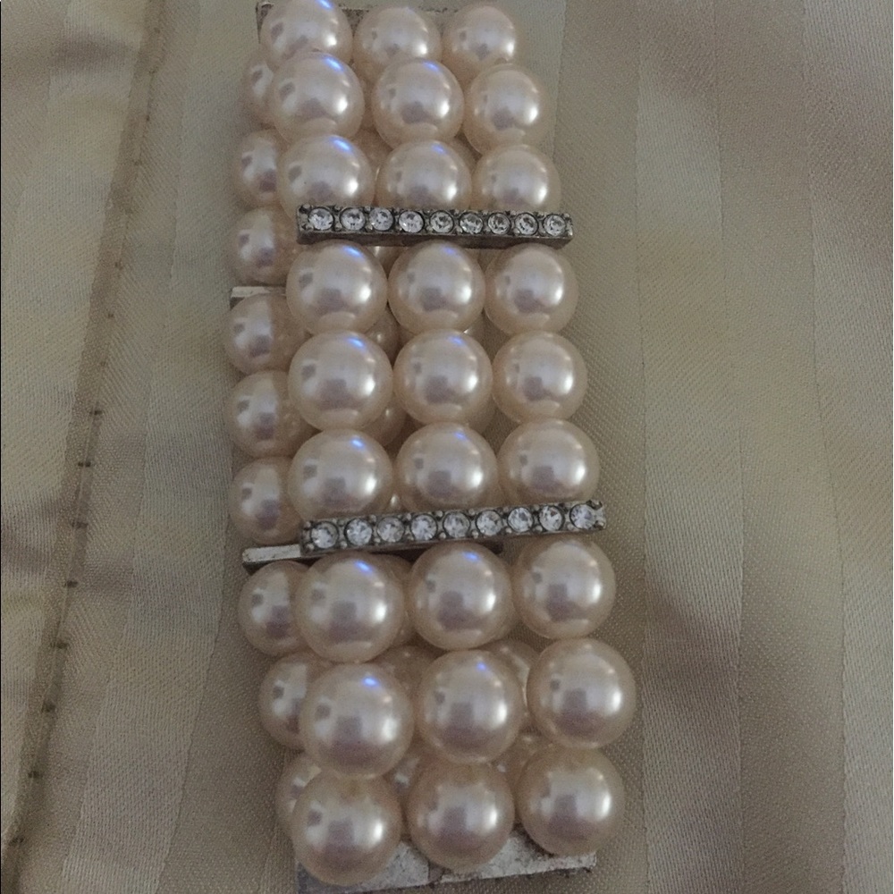 Pearl bracelet