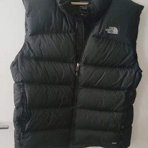 Mens north face vest
