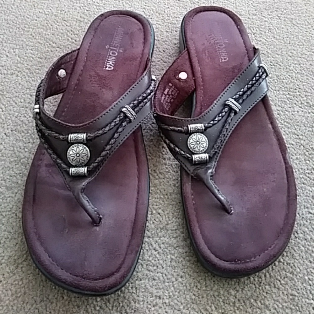 Minnetonka thongs