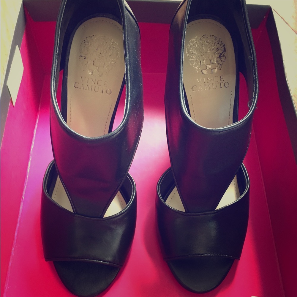 Vince Camuto Pumps