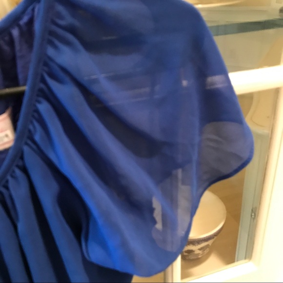 Teen/ junior girl blue dress size small. - Picture 4 of 5