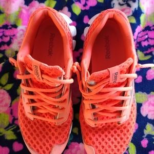 Women's Reebok Tennies