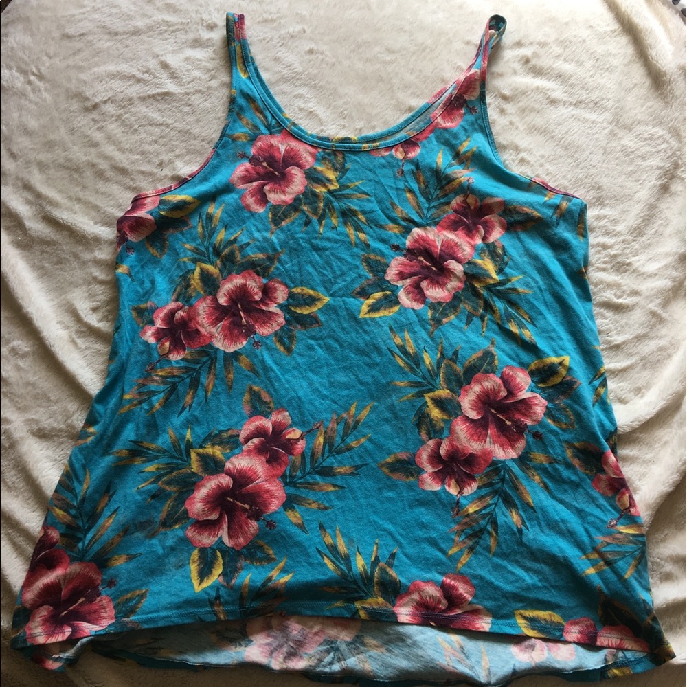 *DONATING 5/18* Floral Tank