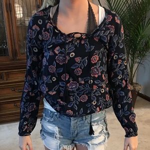 Flowy flower hollister top