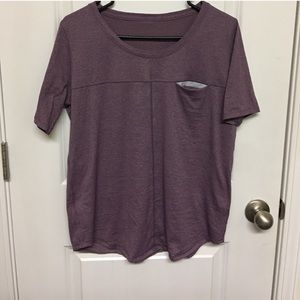 Lululemon tshirt