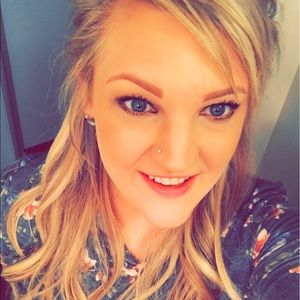 Meet your Posher, Haylee