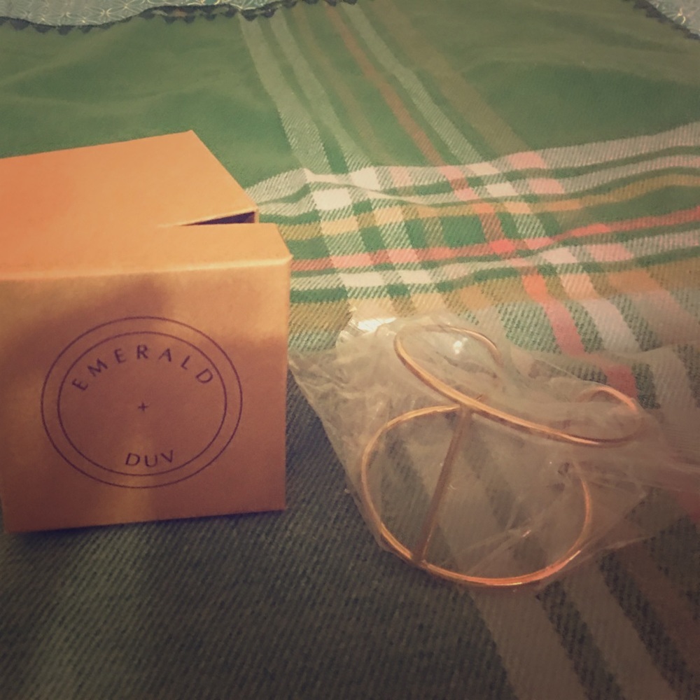 FabFitFun Cuff Bracelet by Emerald + DUV