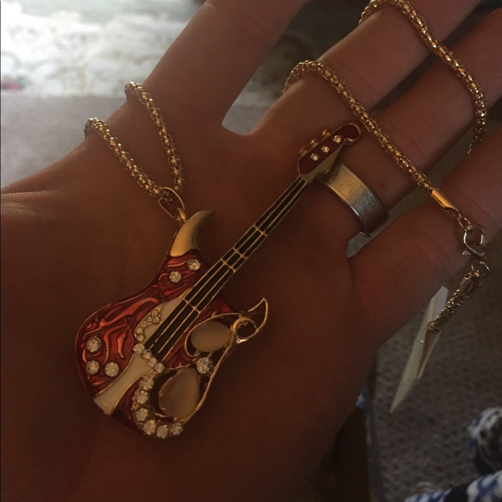 Beautiful Detailed Guitar Necklace