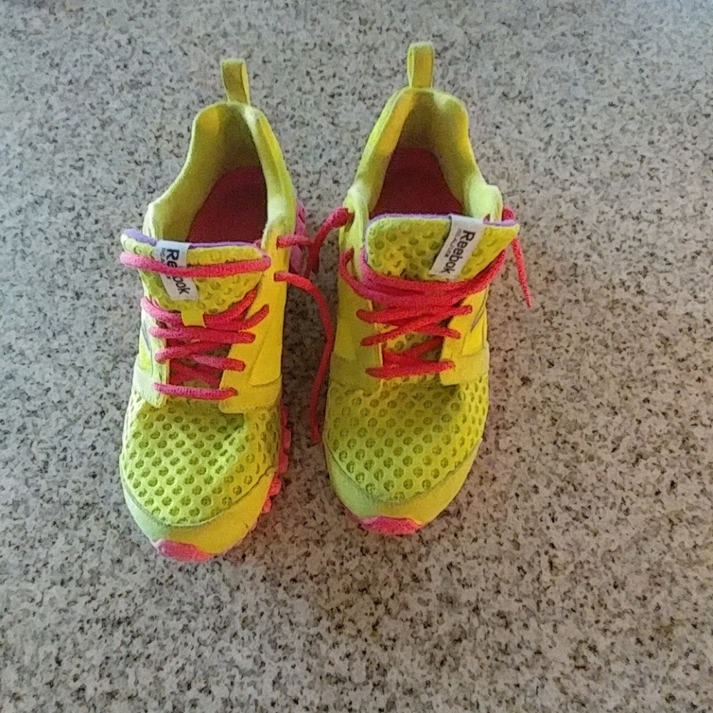 Women's Reebok Tennies
