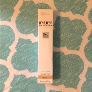 IT Cosmetics Bye Bye Foundation