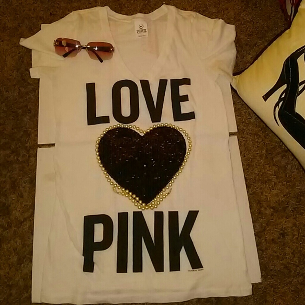 Love Pink v neck tee