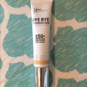 IT Cosmetics Bye Bye Foundation