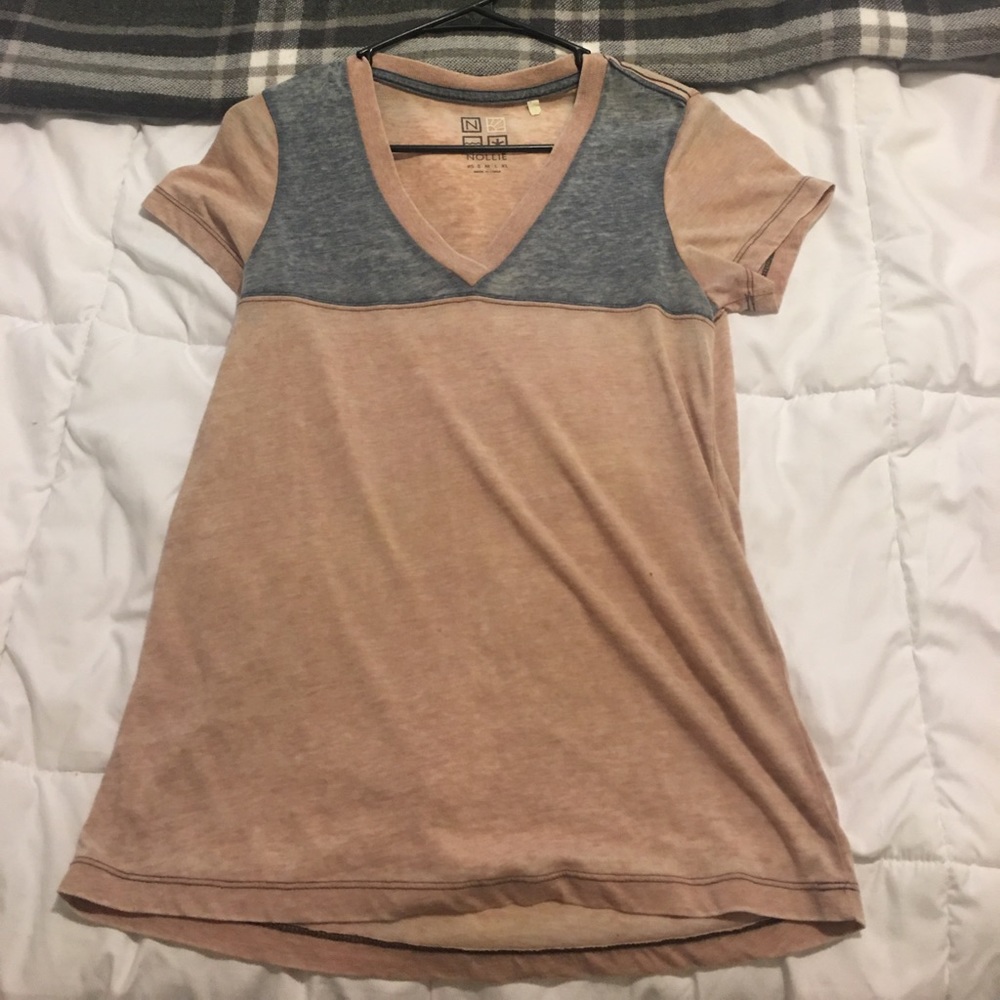 Cute top can be dressed up or dressed down!!