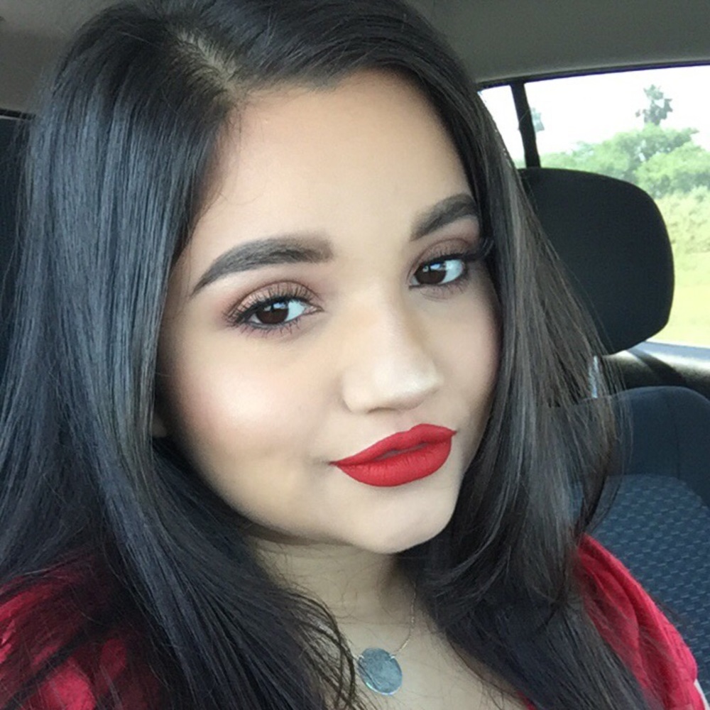 Meet your Posher, Joika