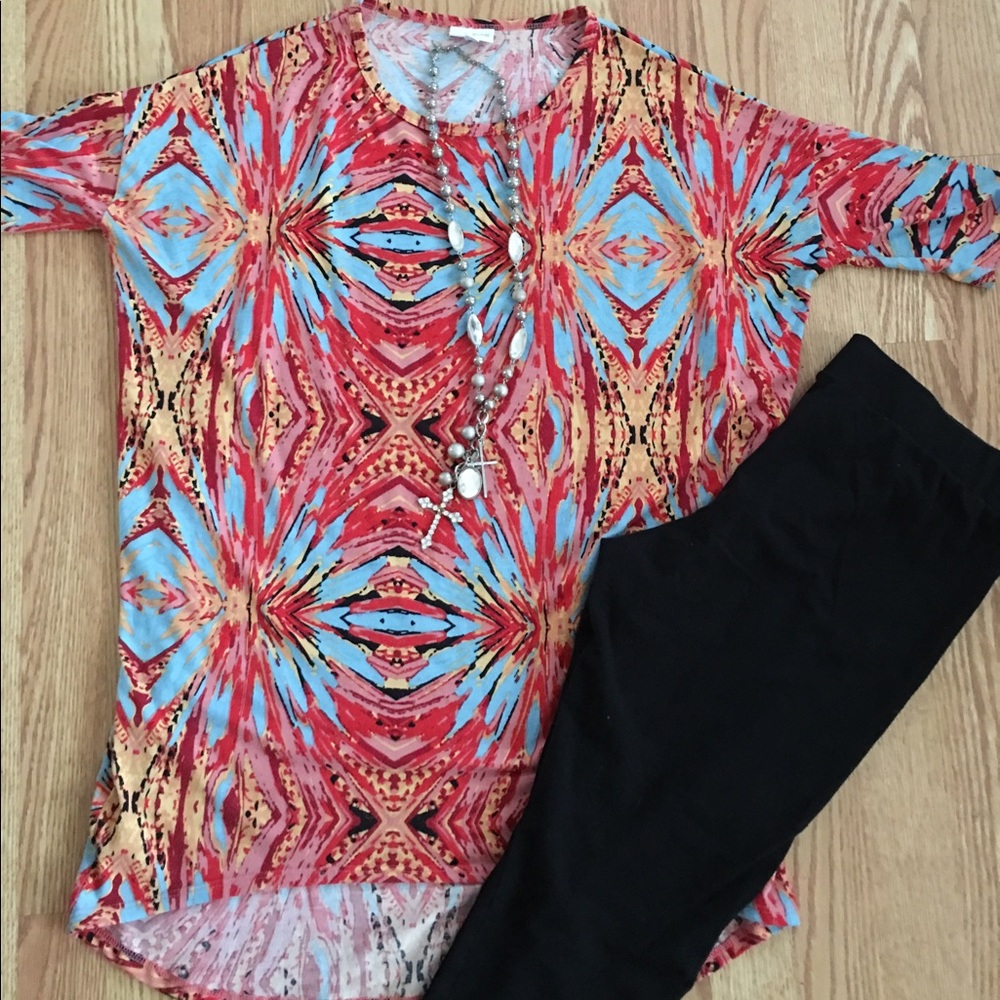 Lularoe top!!