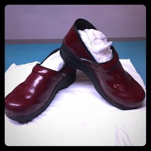 Candy apple red Dansko clogs